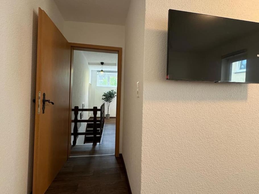 Townhouse Fuer 10 Personen Mit Garten Esslingen am Neckar Exterior foto